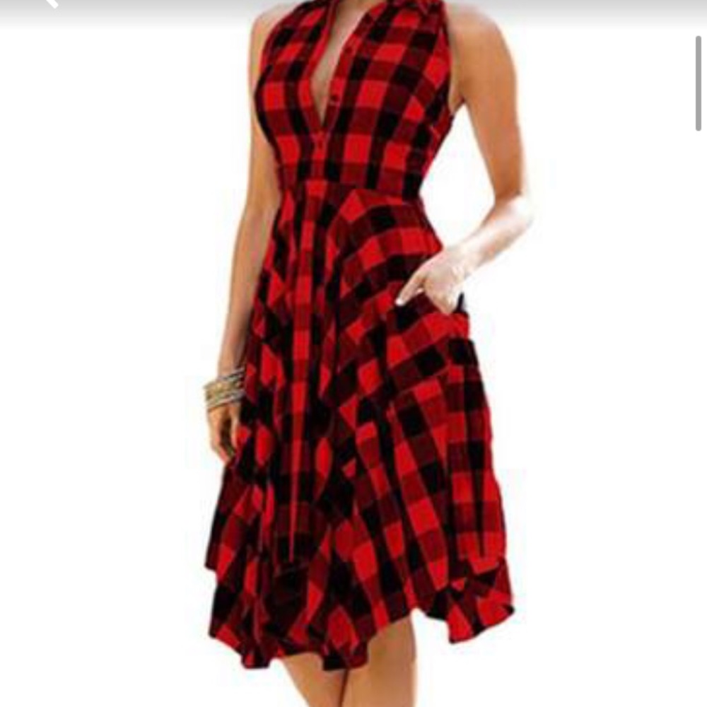Black and red flannel dress. So cute!
